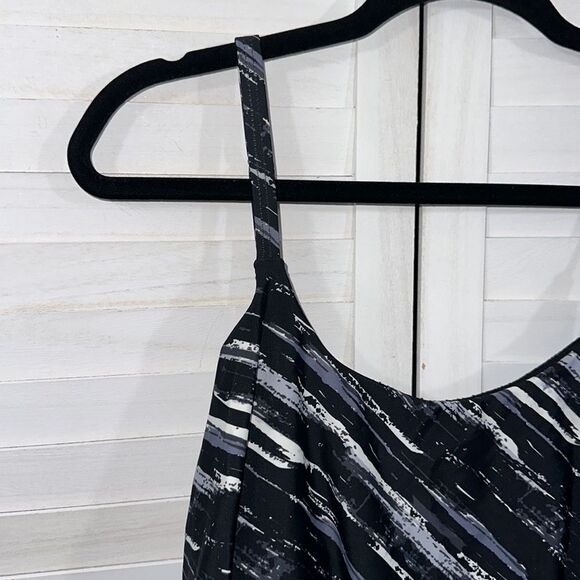 Bryon Blue Swimsuit Size 10 One Piece Underwire EUC - Picture 3 of 14